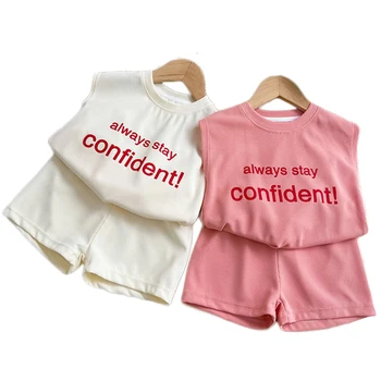 Летние комплекты одежды для девочек Жилет без рукавов с буквами + Детские повседневные шорты Детская одежда Костюм